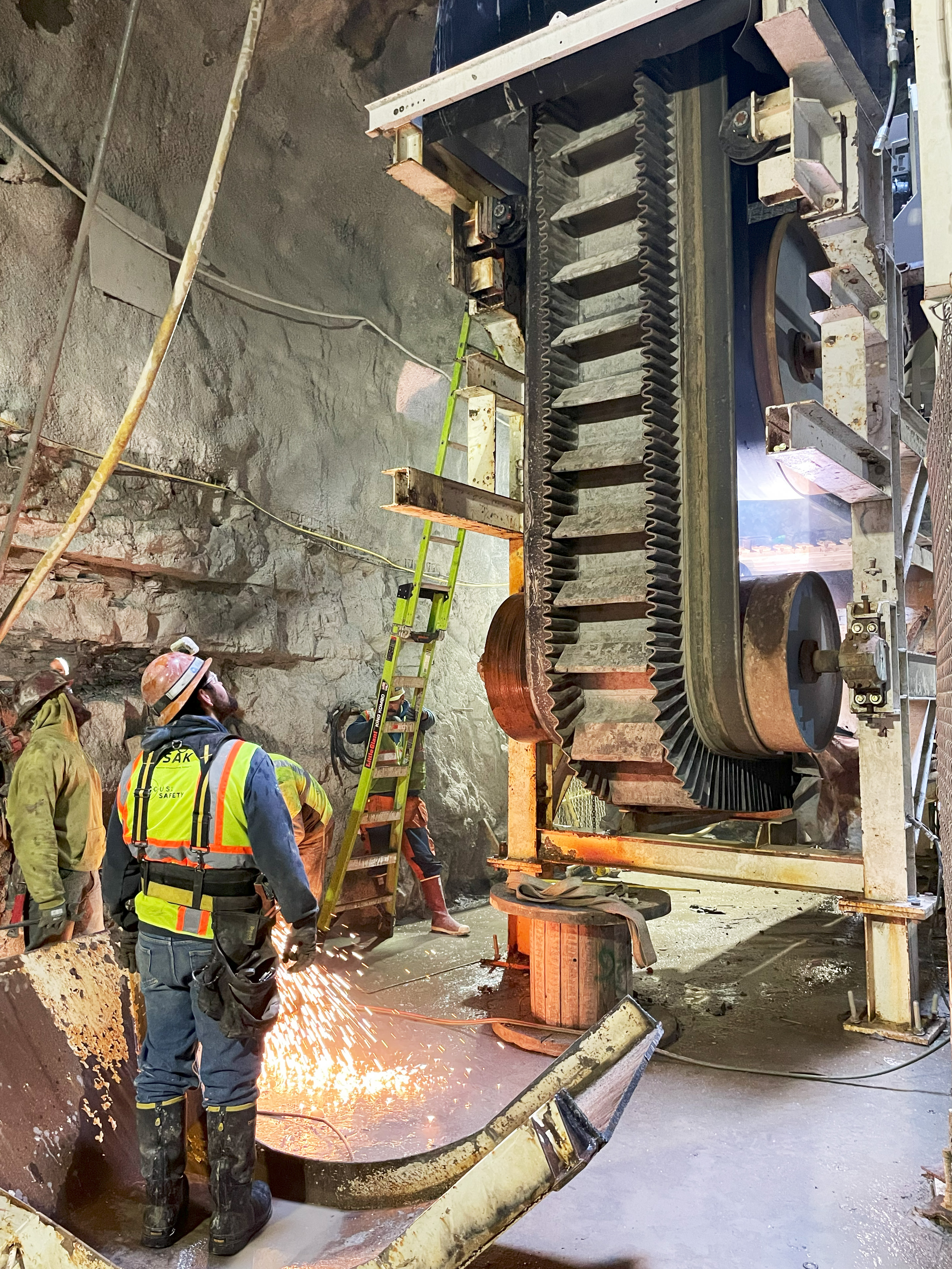 Honorable mention photo by Hamid Rostami : Lowe Meramec Tunnel, St. Louis, MO “Setting up the Tunnel Boring Machine's conveyor inside the tunnel.”