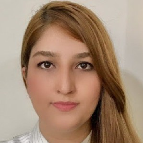 Roya Bakzadeh headshot